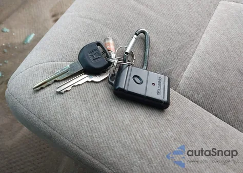 1996 Honda Odyssey Lx z USA, uszkodzony, nr VIN JHMRA1866TC017969